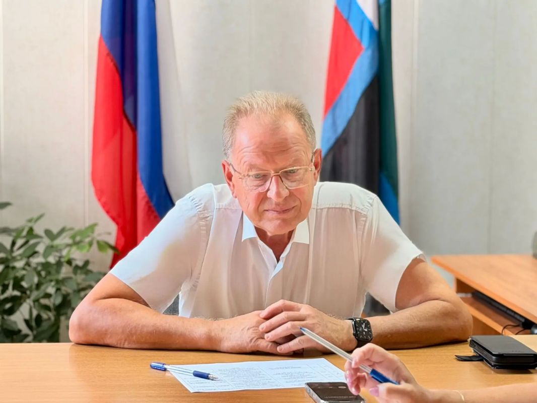 Алексей Дыбов: Провёл приём граждан по личным вопросам Алексей Дыбов: Провёл приём граждан по личным вопросам