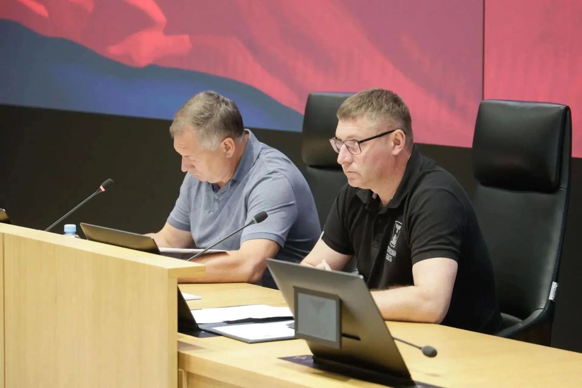 Александр Шуваев и Марат Хуснуллин обсудили подготовку Белгородской области к отопительному сезону Александр Шуваев и Марат Хуснуллин обсудили подготовку Белгородской области к отопительному сезону