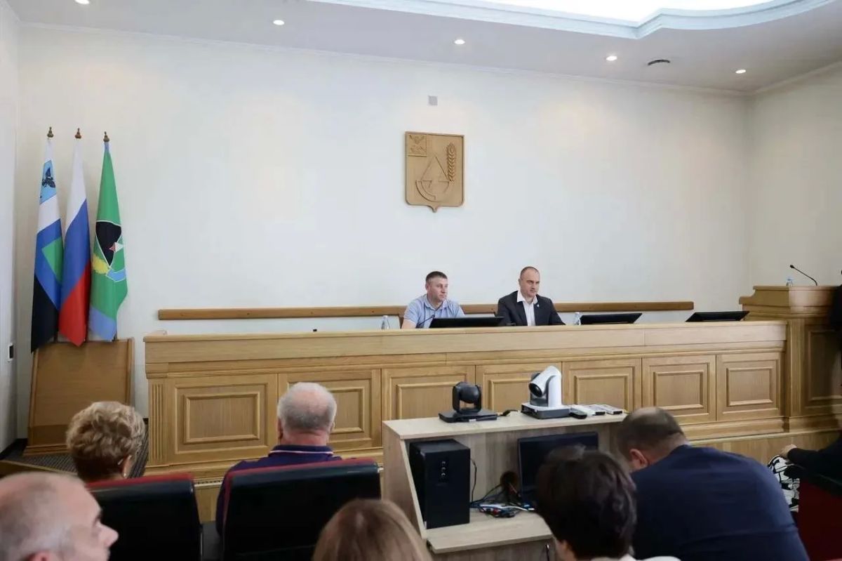 Александр Шуваев обсудил с губкинцами вопросы безопасности, социнфраструктуры и сельского хозяйства Александр Шуваев обсудил с губкинцами вопросы безопасности, социнфраструктуры и сельского хозяйства
