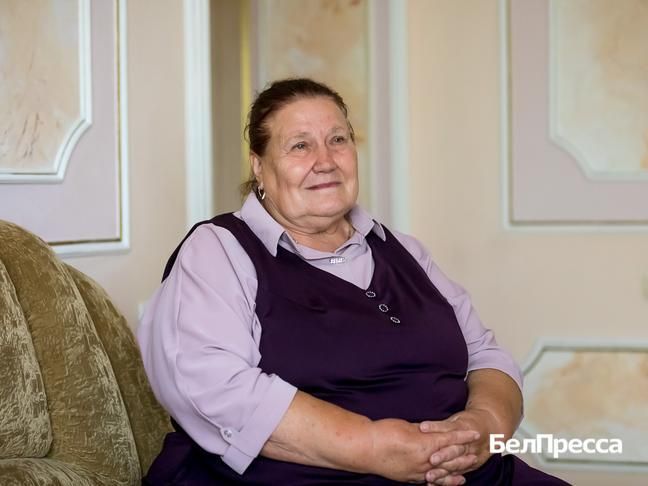 «Может быть, Господь устроит так, что через некоторое время здесь возобновится и жизнь в этом заброшенном селе, и службы в храме. Неизвестно, что ожидает нас впереди, но с добрыми намерениями мы решили тут потрудиться... «Может быть, Господь устроит так, что через некоторое время здесь возобновится и жизнь в этом заброшенном селе, и службы в храме. Неизвестно, что ожидает нас впереди, но с добрыми намерениями мы решили тут потрудиться...