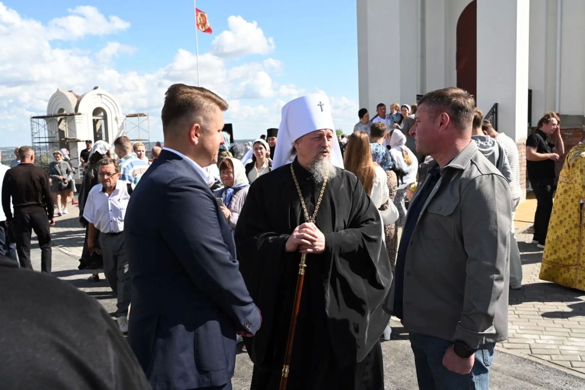 Александр Шуваев: Сегодня на Белой горе в Белгороде открылся храм Всемилостивого Спаса Александр Шуваев: Сегодня на Белой горе в Белгороде открылся храм Всемилостивого Спаса