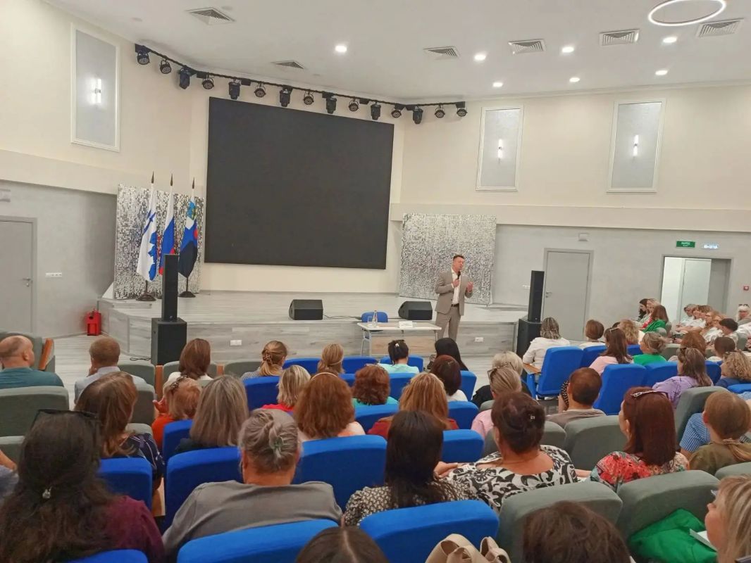 Никита Геннадьевич Румянцев продолжает работу в нашем округе, выстраивая открытый диалог с жителями и общественными организациями Никита Геннадьевич Румянцев продолжает работу в нашем округе, выстраивая открытый диалог с жителями и общественными организациями