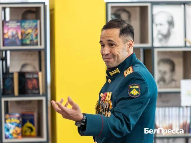 Участник СВО Алмаз Хазиев провёл урок мужества для учеников школы «Формула успеха»