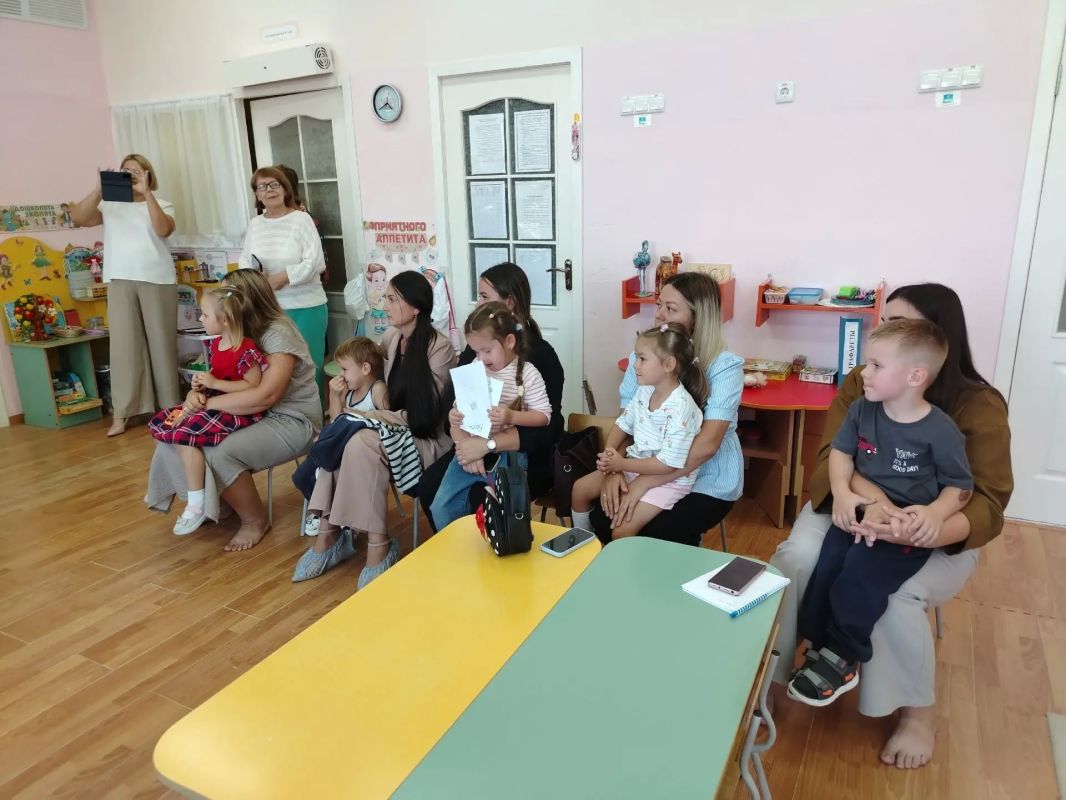 «Вейделевские казачата» — под таким названием в посёлке Вейделевка стартует новая образовательная программа для детей дошкольного возраста, построенная на казачьих принципах и устоях «Вейделевские казачата» — под таким названием в посёлке Вейделевка стартует новая образовательная программа для детей дошкольного возраста, построенная на казачьих принципах и устоях