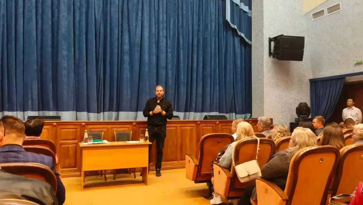 Татьяна Круглякова: Организацию проведения выборов губернатора Белгородской области и депутатов Государственной Думы РФ обсудили вместе с членами участковых избирательных комиссий Татьяна Круглякова: Организацию проведения выборов губернатора Белгородской области и депутатов Государственной Думы РФ обсудили вместе с членами участковых избирательных комиссий
