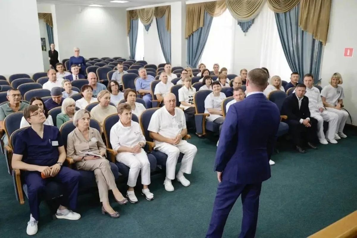 Александр Шуваев: Белгородская областная клиническая больница Святителя Иоасафа получит новое оборудование на 100 млн рублей Александр Шуваев: Белгородская областная клиническая больница Святителя Иоасафа получит новое оборудование на 100 млн рублей