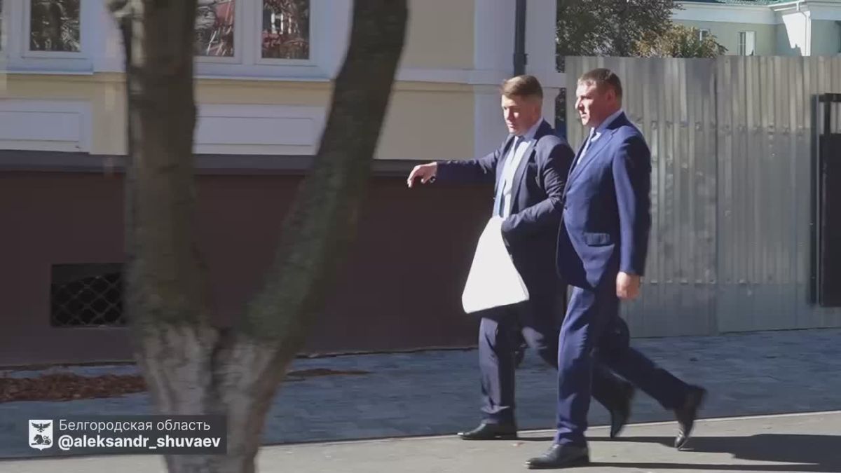 Врио губернатора Александр Шуваев встретился с трудовыми коллективами в Белгороде