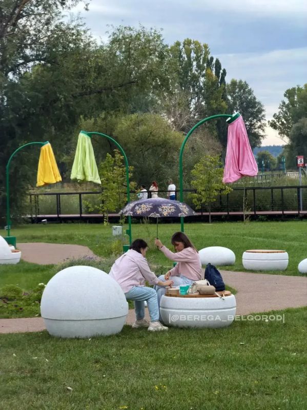 Посетителей парка «Берега» вновь порадовали приятным сюрпризом, о чём сообщили на его канале