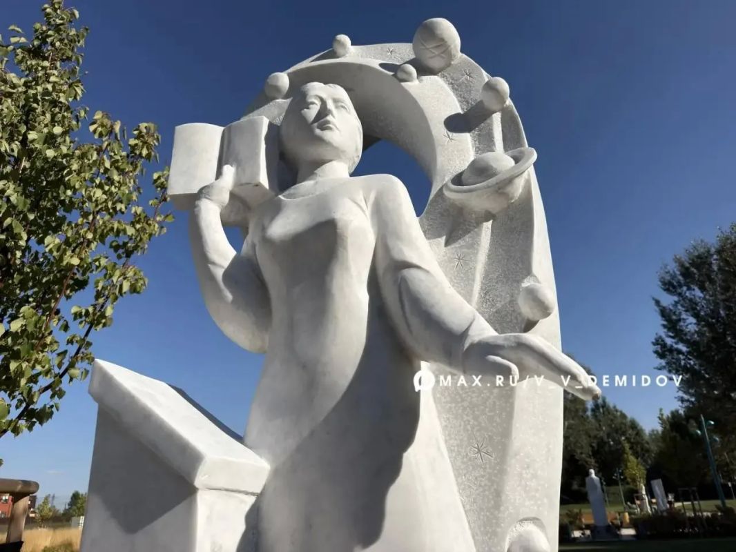 В Белгороде открылся второй симпозиум скульпторов «Отражение» В Белгороде открылся второй симпозиум скульпторов «Отражение»