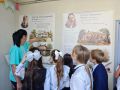 Гости Белгородской детской библиотеки имени А. А. Лиханова познакомились с выставкой «Дом, где живут истории: дома писателей и их героев»