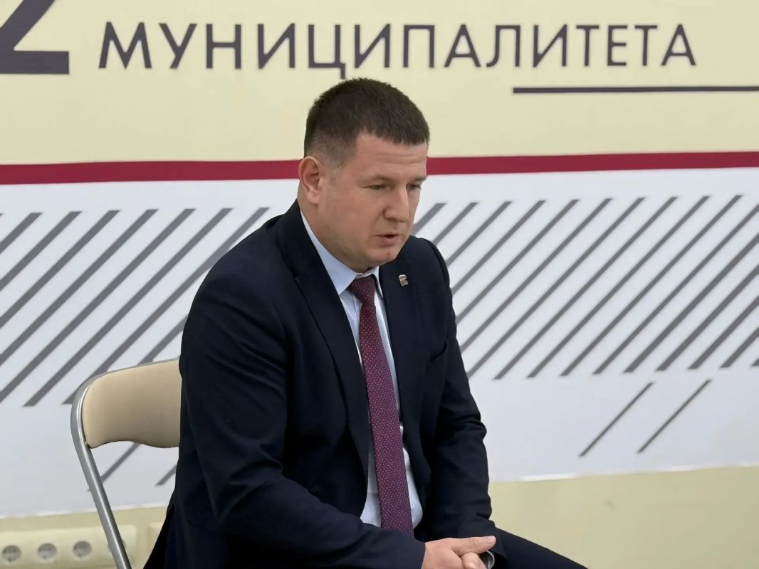 Глава округа провёл встречу в городе Белгород с родными наших героев — тех, кто отдал свои жизни за Отчизну в зоне проведения специальной военной операции Глава округа провёл встречу в городе Белгород с родными наших героев — тех, кто отдал свои жизни за Отчизну в зоне проведения специальной военной операции