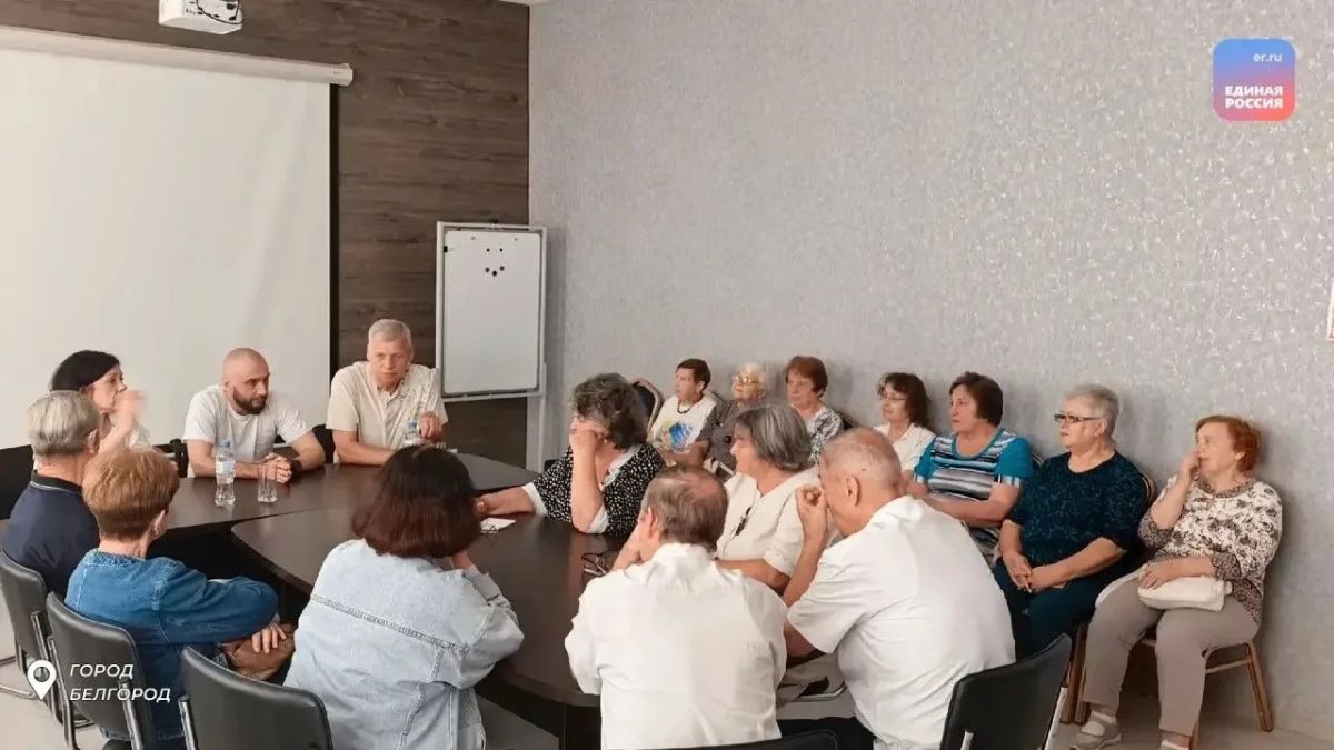 Депутат Белгородской областной Думы, Герой России Вячеслав Воробьев провел рабочие встречи и принял участие в открытии социально значимых объектов Депутат Белгородской областной Думы, Герой России Вячеслав Воробьев провел рабочие встречи и принял участие в открытии социально значимых объектов
