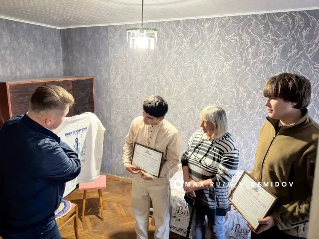 Валентин Демидов: Бабушка Лида из Белгорода оставила под постом на моей странице в ВК комментарий, который не оставил равнодушным никого Валентин Демидов: Бабушка Лида из Белгорода оставила под постом на моей странице в ВК комментарий, который не оставил равнодушным никого