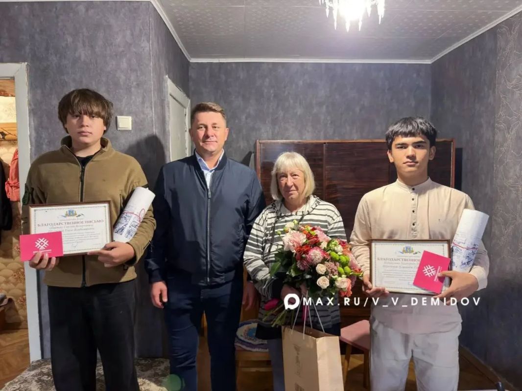 Валентин Демидов: Бабушка Лида из Белгорода оставила под постом на моей странице в ВК комментарий, который не оставил равнодушным никого Валентин Демидов: Бабушка Лида из Белгорода оставила под постом на моей странице в ВК комментарий, который не оставил равнодушным никого