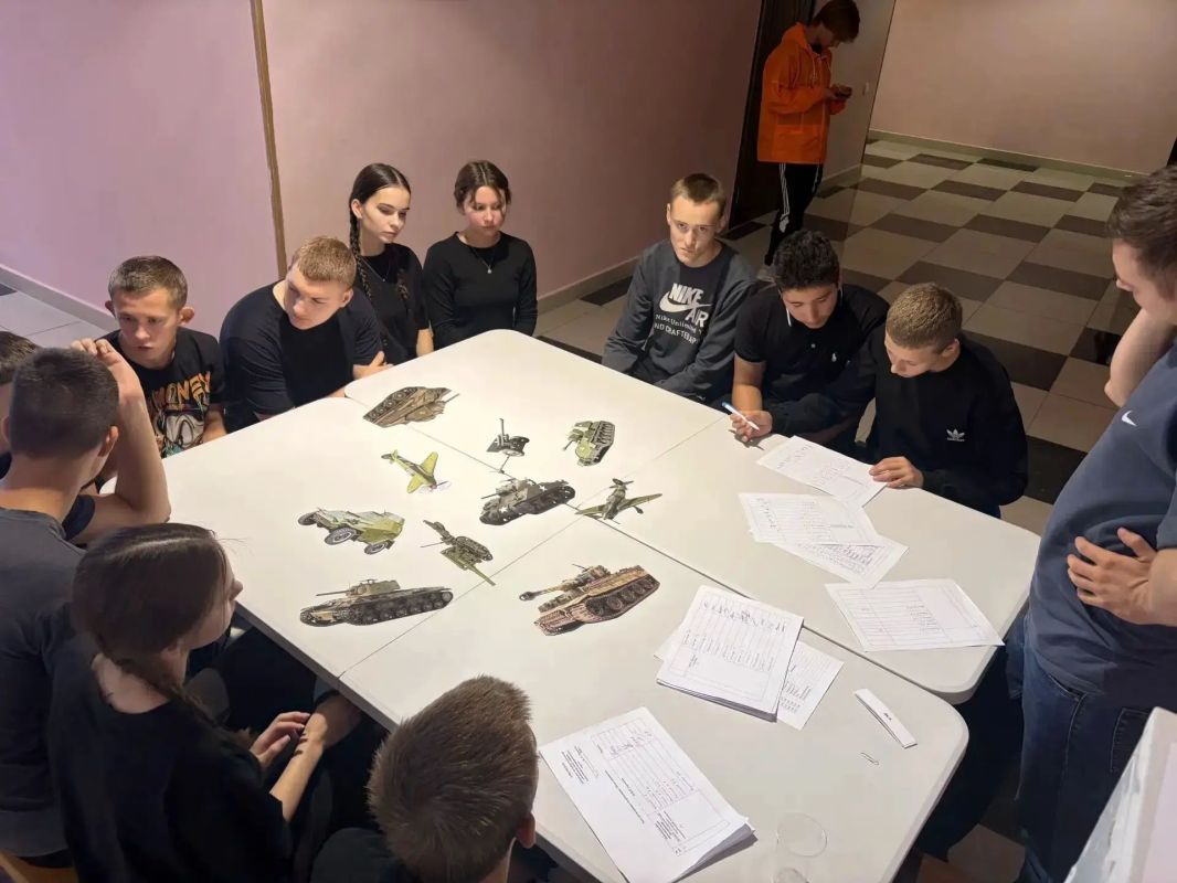 В Алексеевском округе состоялась спартакиада «Игра патриотов», в которой приняли участие школьники из муниципалитетов Белгородской области В Алексеевском округе состоялась спартакиада «Игра патриотов», в которой приняли участие школьники из муниципалитетов Белгородской области