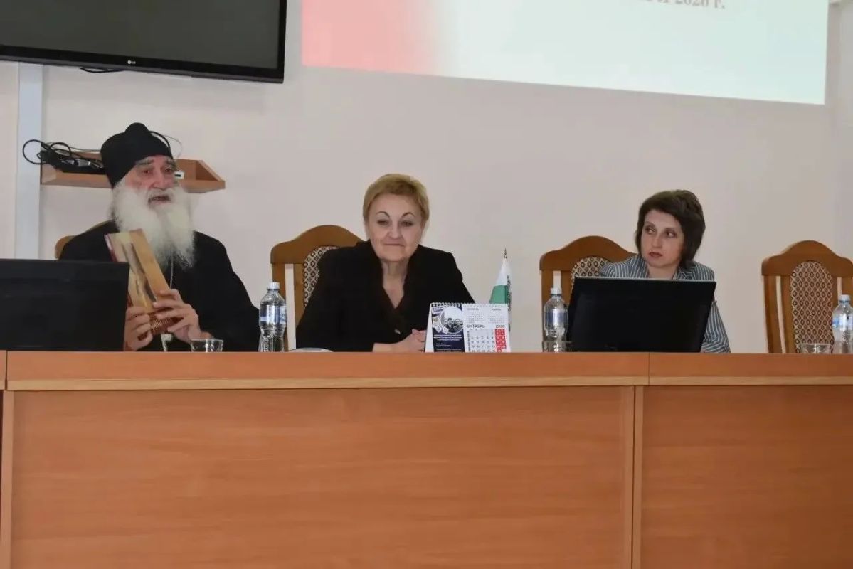В Ракитянском округе состоялось заседание Совета по защите традиционных российских духовно-нравственных ценностей, культуры и исторической памяти В Ракитянском округе состоялось заседание Совета по защите традиционных российских духовно-нравственных ценностей, культуры и исторической памяти