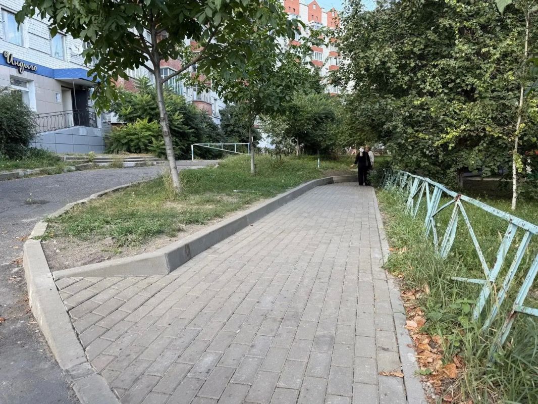 Врио губернатора Белгородской области Александр Шуваев рассказал о ходе благоустройства объектов-победителей конкурса «Белгород меняется» Врио губернатора Белгородской области Александр Шуваев рассказал о ходе благоустройства объектов-победителей конкурса «Белгород меняется»