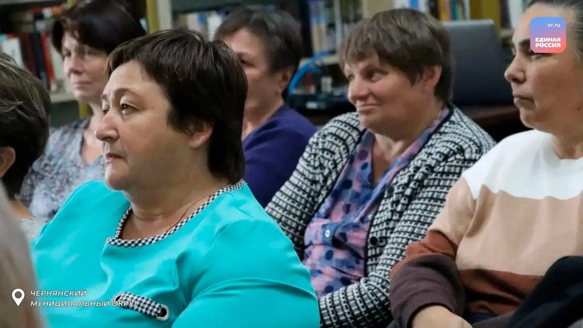 Светлана Немцева встретилась с медицинскими работниками Чернянского округа Светлана Немцева встретилась с медицинскими работниками Чернянского округа