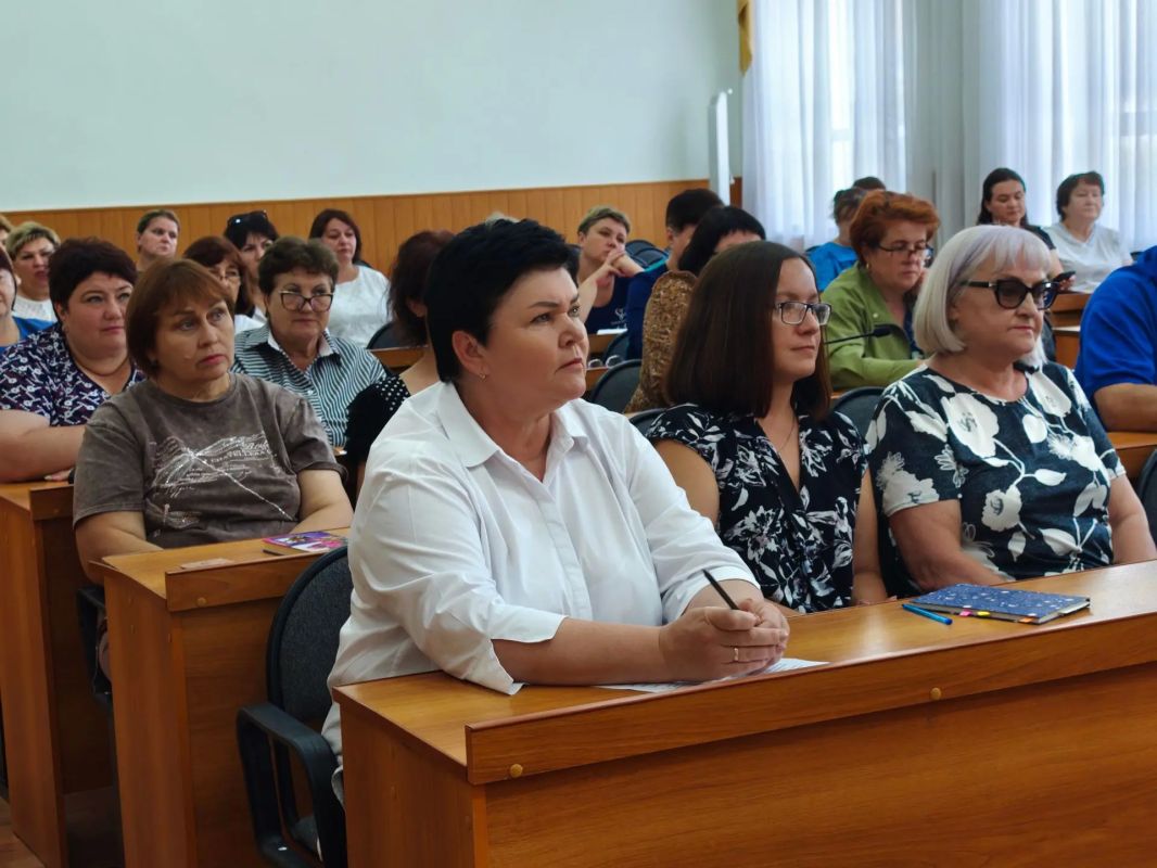Николай Нестеров: Сегодня свой день рождения отмечает Ирина Ивановна Масленникова – председатель Корочанской территориальной избирательной комиссии! Николай Нестеров: Сегодня свой день рождения отмечает Ирина Ивановна Масленникова – председатель Корочанской территориальной избирательной комиссии!