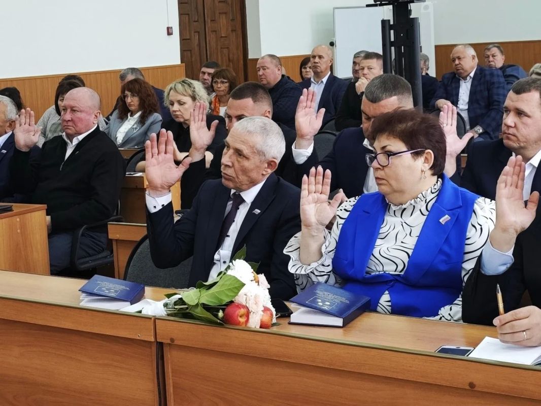 Николай Нестеров: Свой день рождения сегодня отмечает Виктор Валерьевич Стрельчук – ветеран боевых действий, депутат Совета депутатов Корочанского муниципального округа, член фракции партии «Единая Россия»! Николай Нестеров: Свой день рождения сегодня отмечает Виктор Валерьевич Стрельчук – ветеран боевых действий, депутат Совета депутатов Корочанского муниципального округа, член фракции партии «Единая Россия»!