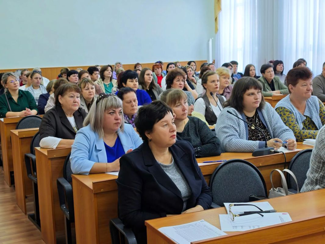 Николай Нестеров: Принял участие в совещании с председателями и секретарями участковых избирательных комиссий Николай Нестеров: Принял участие в совещании с председателями и секретарями участковых избирательных комиссий