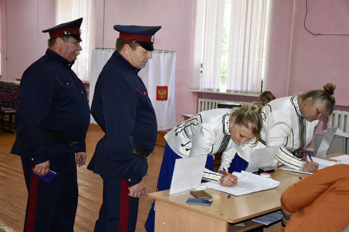 Выборы идут полным ходом!. По всему Красногвардейскому муниципальному округу открыты избирательные участки — голосование проходит активно Выборы идут полным ходом!. По всему Красногвардейскому муниципальному округу открыты избирательные участки — голосование проходит активно