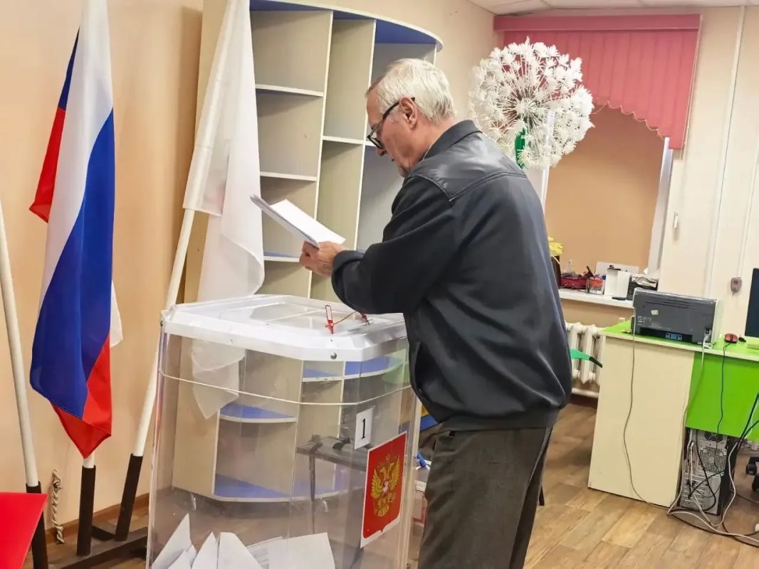 Стартовало голосование!. Сегодня начинается важное событие для нашего региона и всей страны: мы отдаём свои голоса на выборах Губернатора Белгородской области и депутатов Государственной Думы Федерального Собрания Российской... Стартовало голосование!. Сегодня начинается важное событие для нашего региона и всей страны: мы отдаём свои голоса на выборах Губернатора Белгородской области и депутатов Государственной Думы Федерального Собрания Российской...