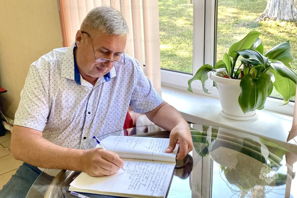 Связь поколений, история и духовность – ветераны МЧС России из Белгородской области побывали в гостях у курян Связь поколений, история и духовность – ветераны МЧС России из Белгородской области побывали в гостях у курян