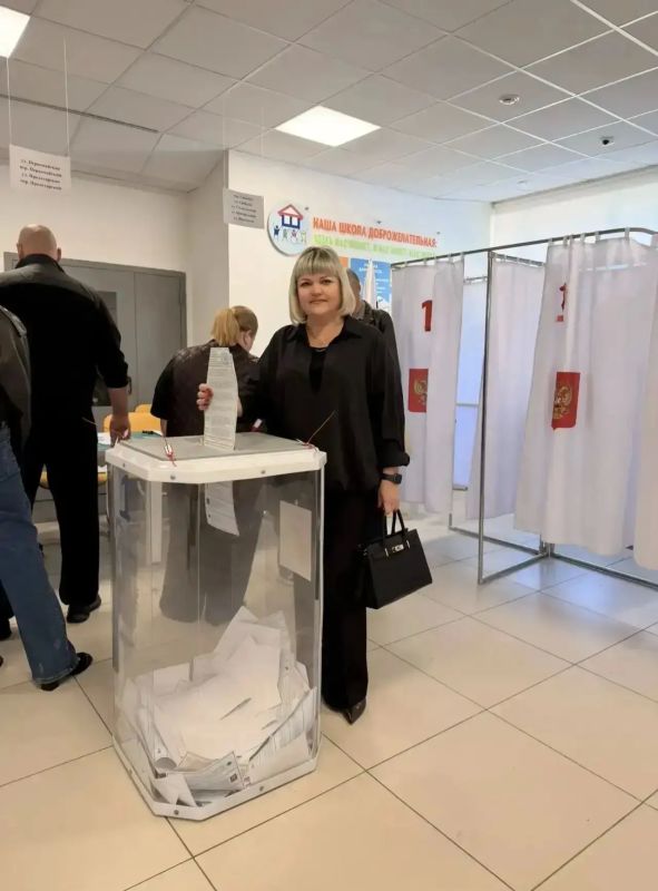 Стартовало голосование!. Сегодня начинается важное событие для нашего региона и всей страны: мы отдаём свои голоса на выборах Губернатора Белгородской области и депутатов Государственной Думы Федерального Собрания Российской... Стартовало голосование!. Сегодня начинается важное событие для нашего региона и всей страны: мы отдаём свои голоса на выборах Губернатора Белгородской области и депутатов Государственной Думы Федерального Собрания Российской...