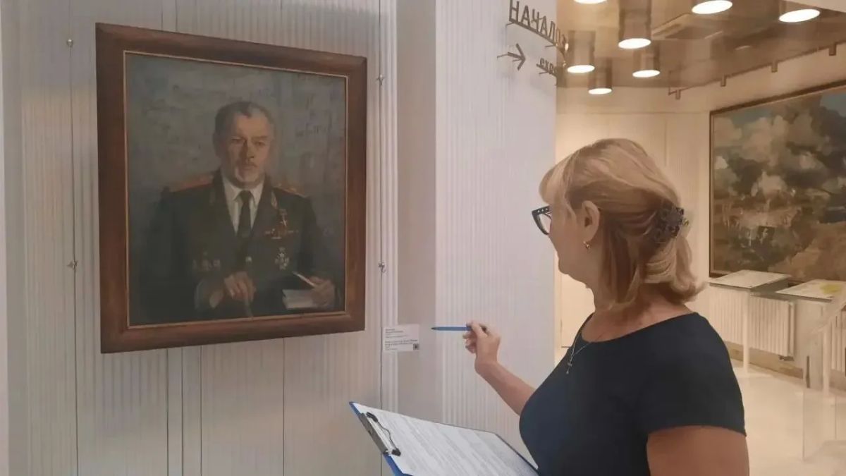 Посетители музея-диорамы «Курская битва Посетители музея-диорамы «Курская битва