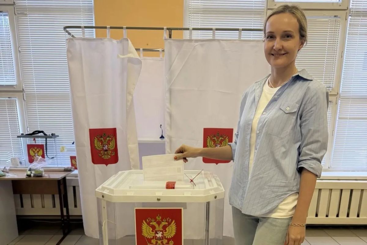 Важен каждый голос: депутаты областной Думы активно принимают участие в трёхдневном голосовании Важен каждый голос: депутаты областной Думы активно принимают участие в трёхдневном голосовании