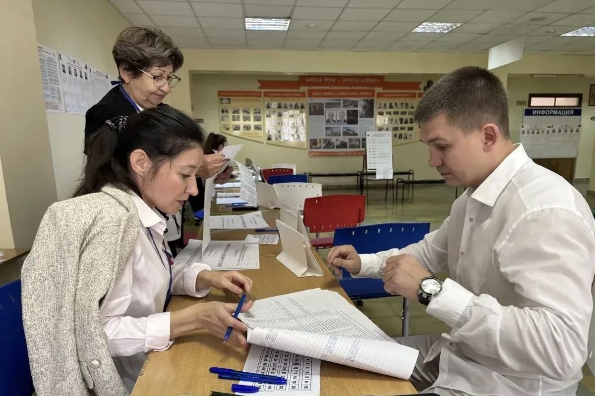 Голосование — в самом разгаре: в Белгородской области, как и по всей стране проходят выборы в Государственную Думу девятого созыва, а Белгородчина также выбирает главу региона Голосование — в самом разгаре: в Белгородской области, как и по всей стране проходят выборы в Государственную Думу девятого созыва, а Белгородчина также выбирает главу региона
