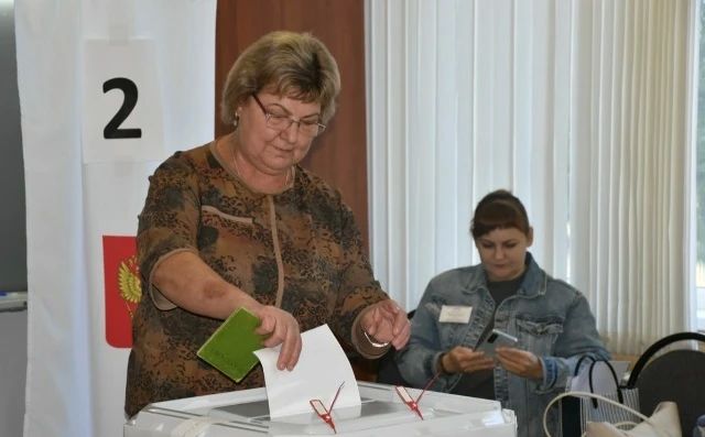 Второй день голосования: избирательные участки продолжают работу