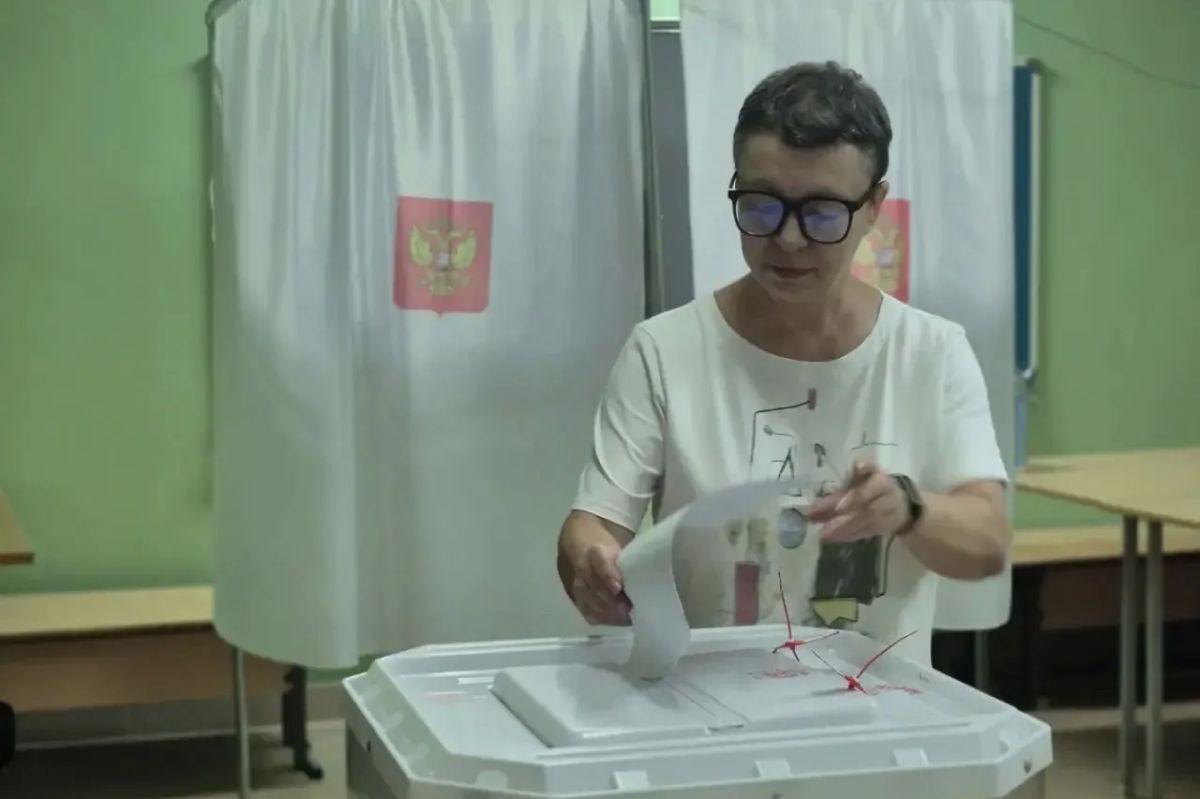 Голосование — в самом разгаре: в Белгородской области, как и по всей стране проходят выборы в Государственную Думу девятого созыва, а Белгородчина также выбирает главу региона Голосование — в самом разгаре: в Белгородской области, как и по всей стране проходят выборы в Государственную Думу девятого созыва, а Белгородчина также выбирает главу региона