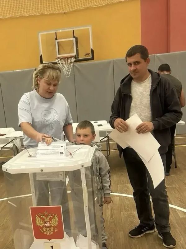В Алексеевском муниципальном округе продолжается голосование В Алексеевском муниципальном округе продолжается голосование