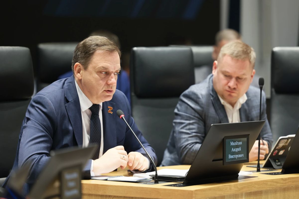 Александр Шуваев: Сегодня провёл рабочее совещание с правительством региона Александр Шуваев: Сегодня провёл рабочее совещание с правительством региона