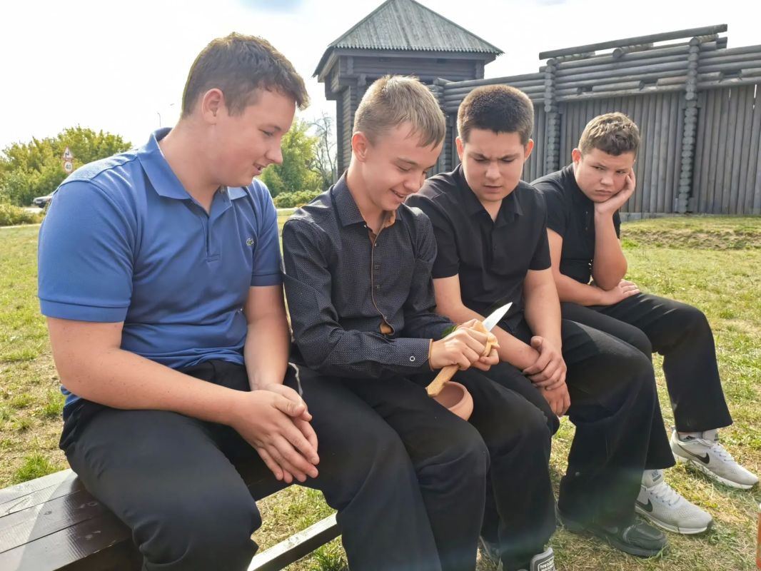 В городе-крепости «Яблонов» торжественно открыта Неделя туризма В городе-крепости «Яблонов» торжественно открыта Неделя туризма