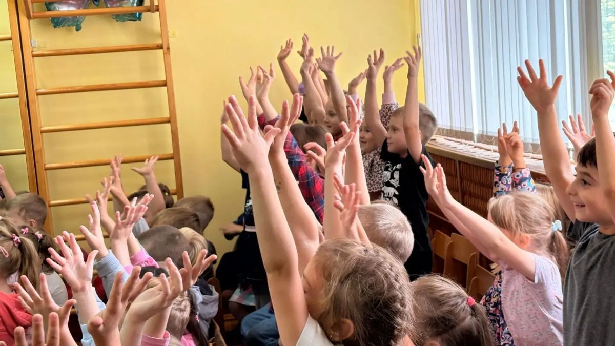 Коллектив Белгородского театра кукол побывал в детском саду № 87 Коллектив Белгородского театра кукол побывал в детском саду № 87