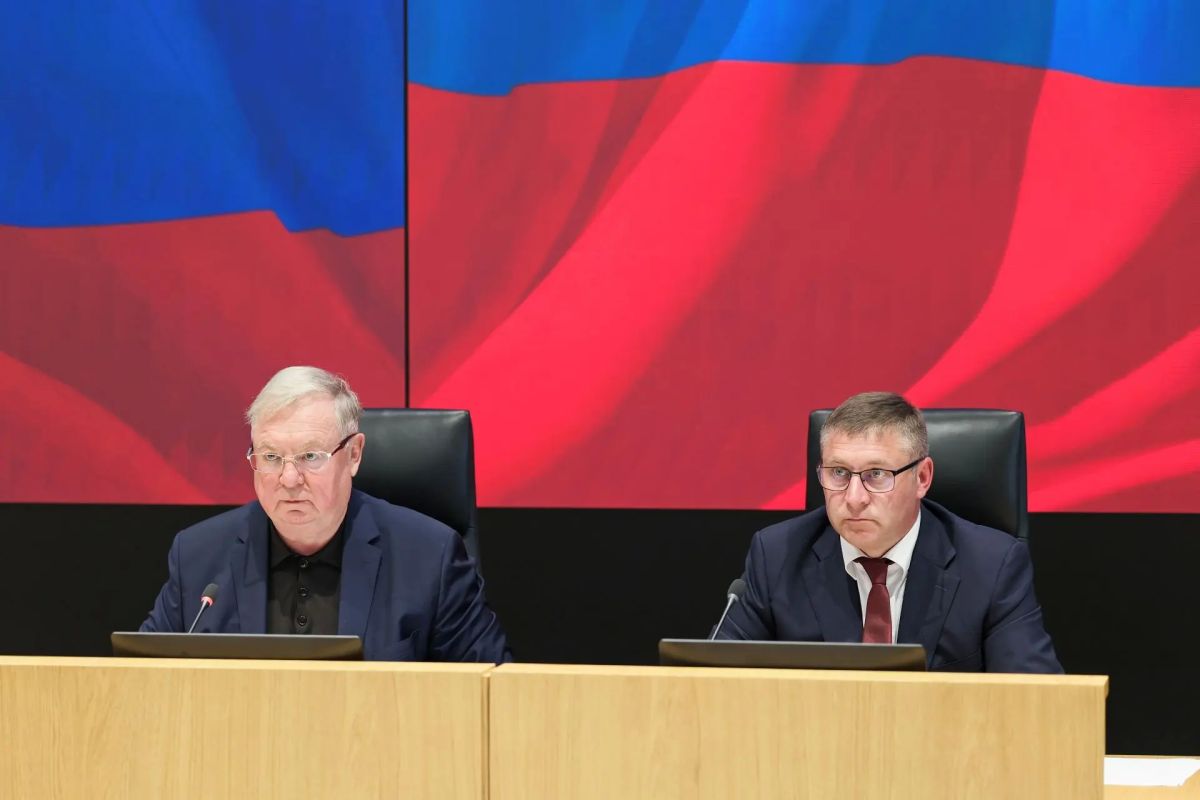 Александр Шуваев: Сегодня вместе с председателем Ассоциации юристов России, председателем Попечительского совета Фонда развития территорий Сергеем Вадимовичем Степашиным провели совещание о ходе реализации региональной...