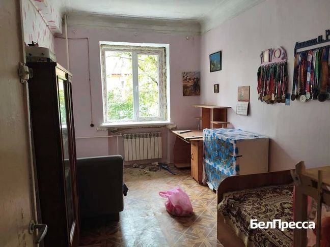 На проспекте Богдана Хмельницкого в Белгороде завершают остекление дома после атаки БПЛА На проспекте Богдана Хмельницкого в Белгороде завершают остекление дома после атаки БПЛА