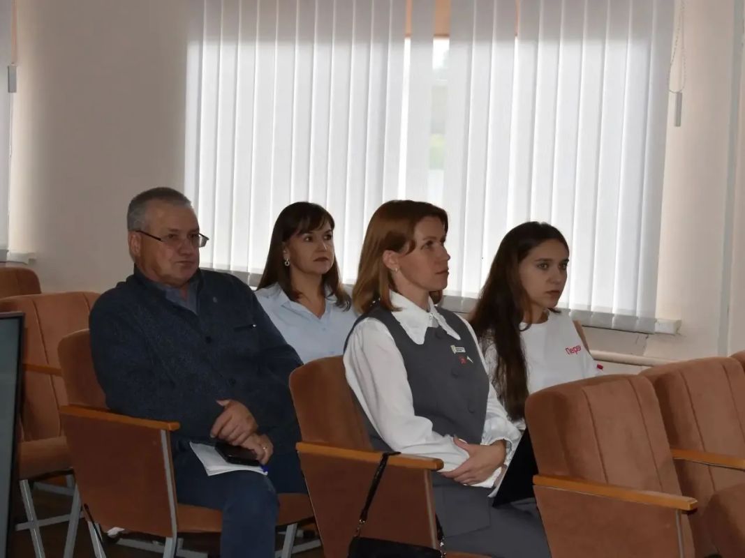 Сегодня состоялось заседание Координационного совета местного отделения «Движения Первых» Сегодня состоялось заседание Координационного совета местного отделения «Движения Первых»