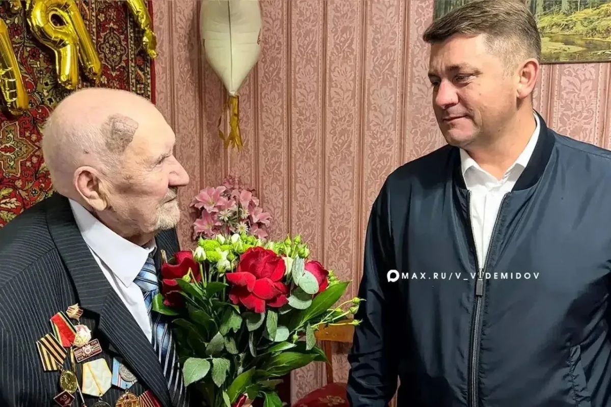 Столетний юбилей отметил ветеран Великой Отечественной войны и почётный гражданин Белгорода Иван Филиппович Ефанов Столетний юбилей отметил ветеран Великой Отечественной войны и почётный гражданин Белгорода Иван Филиппович Ефанов