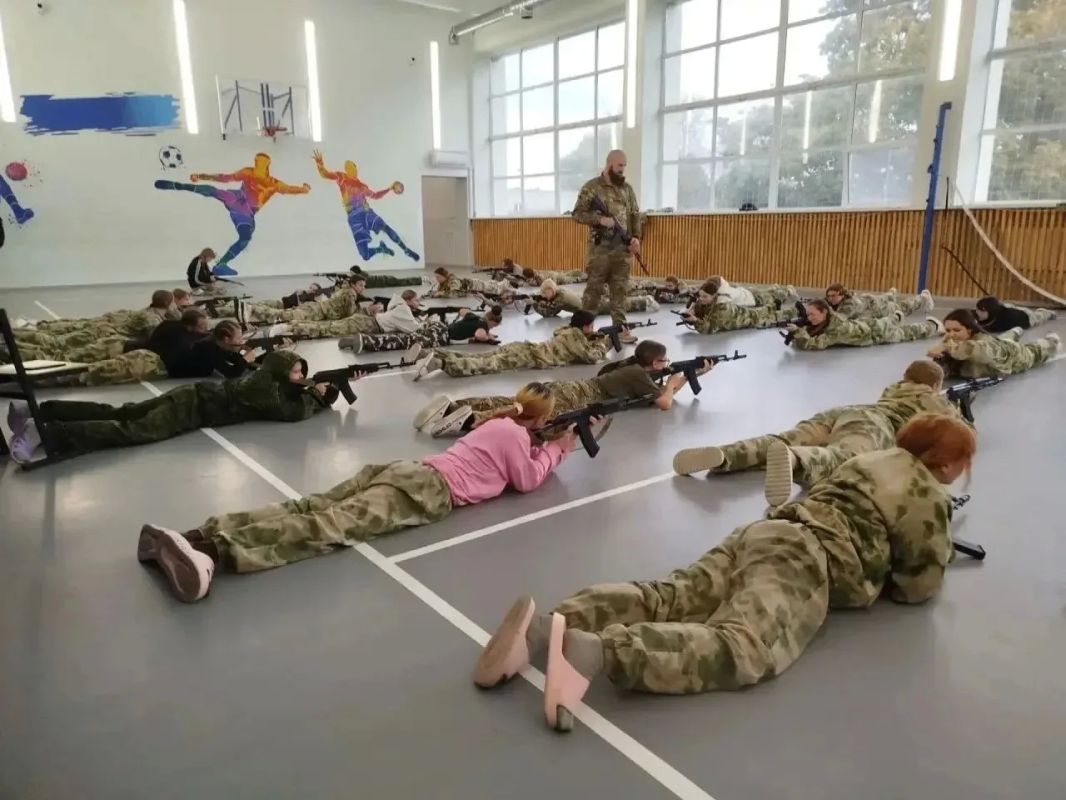 В нашем регионе большое внимание уделяется патриотическому воспитанию В нашем регионе большое внимание уделяется патриотическому воспитанию