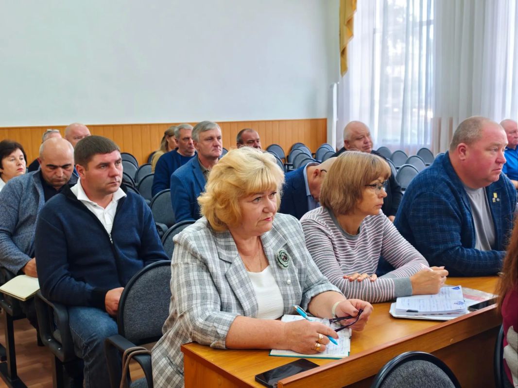 Николай Нестеров: Провёл еженедельное рабочее совещание со своими заместителями, руководителями территориальных администраций и структурных подразделений округа Николай Нестеров: Провёл еженедельное рабочее совещание со своими заместителями, руководителями территориальных администраций и структурных подразделений округа