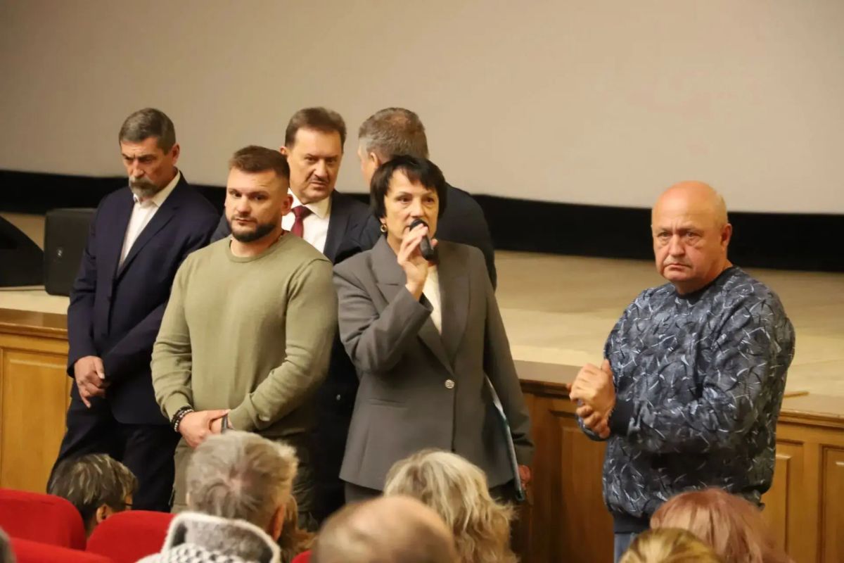 Татьяна Круглякова: С жителями Малиновской сельской территории обсудили вопросы безопасности и компенсации за утерянное имущество