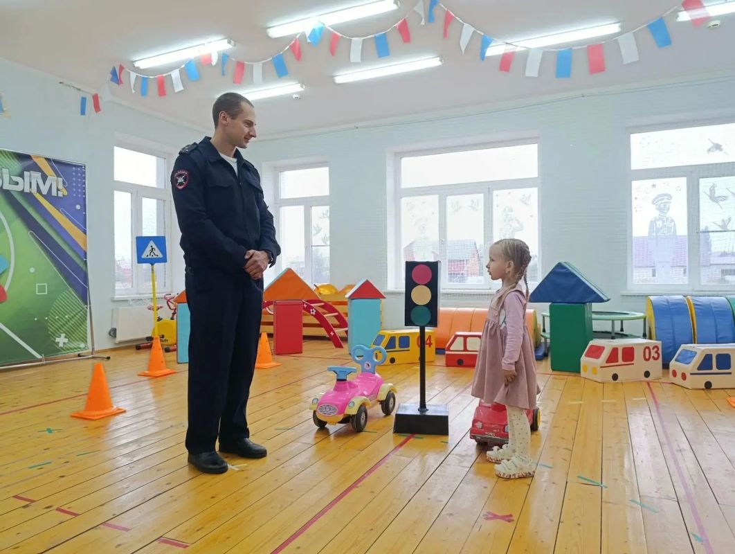 В нашем округе продолжается цикл профилактических мероприятий, направленных на снижение детского дорожно-транспортного травматизма В нашем округе продолжается цикл профилактических мероприятий, направленных на снижение детского дорожно-транспортного травматизма