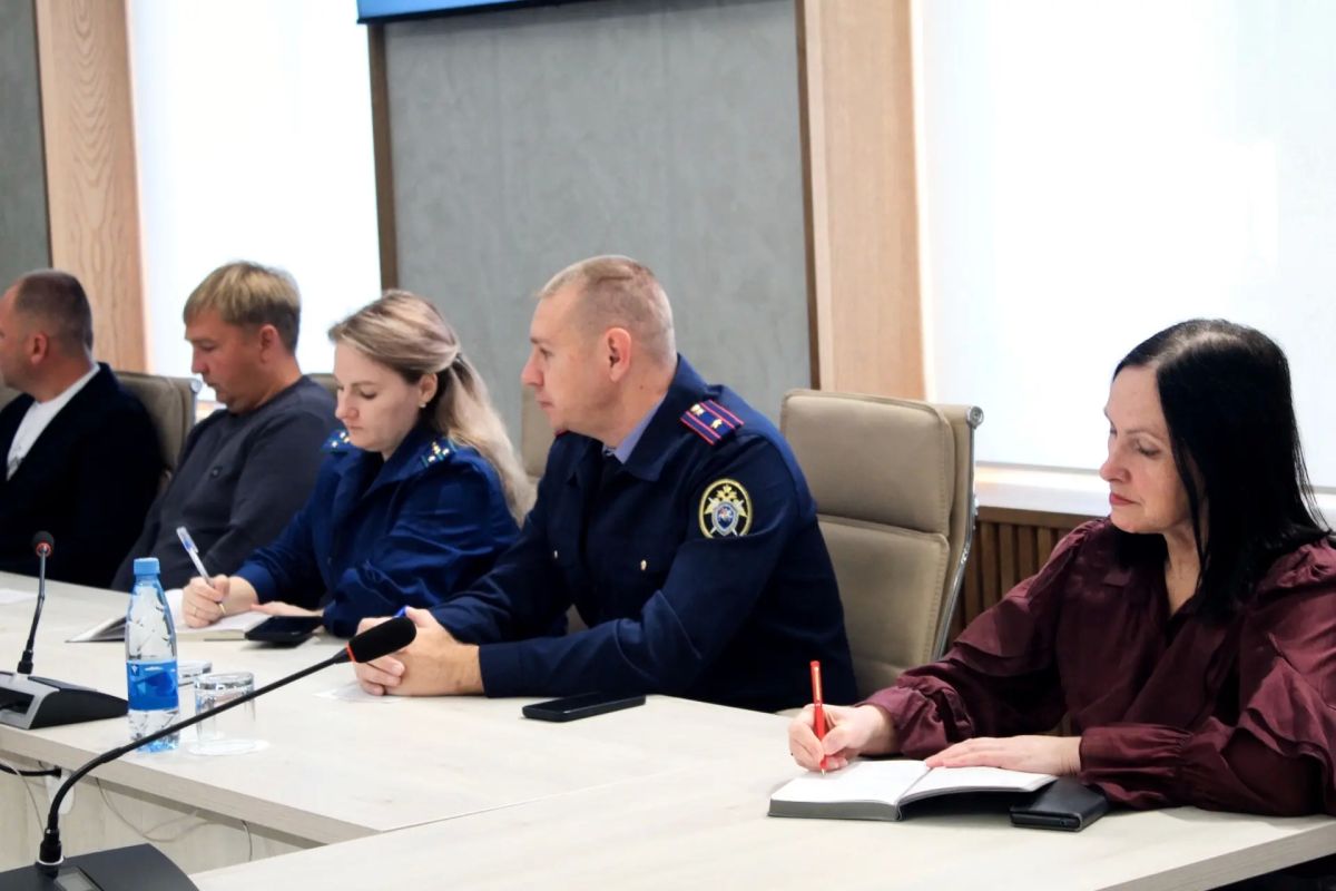 Представитель СУ СК России по Белгородской области принял участие в мероприятии, посвященном ранней профориентации учащихся Представитель СУ СК России по Белгородской области принял участие в мероприятии, посвященном ранней профориентации учащихся