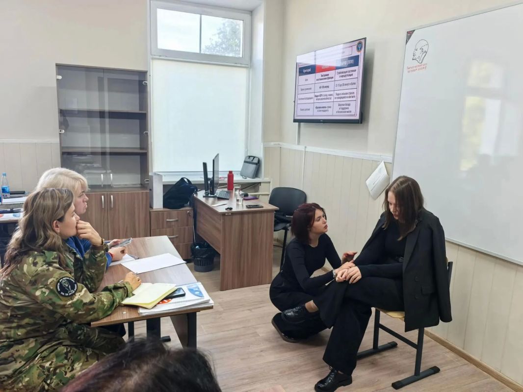 Александр Шуваев: На базе центра «Воин» в Губкине завершилось обучение белгородских волонтёров-психологов Александр Шуваев: На базе центра «Воин» в Губкине завершилось обучение белгородских волонтёров-психологов