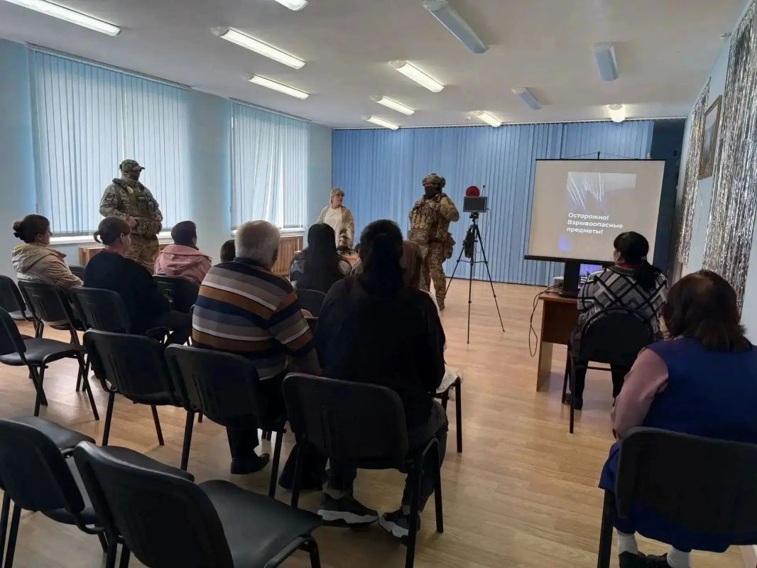 Во всех школах Ракитянского округа состоялись очные родительские собрания, посвященные важнейшей теме: «Алгоритм безопасности: что должны знать наши дети и как действуем мы» Во всех школах Ракитянского округа состоялись очные родительские собрания, посвященные важнейшей теме: «Алгоритм безопасности: что должны знать наши дети и как действуем мы»
