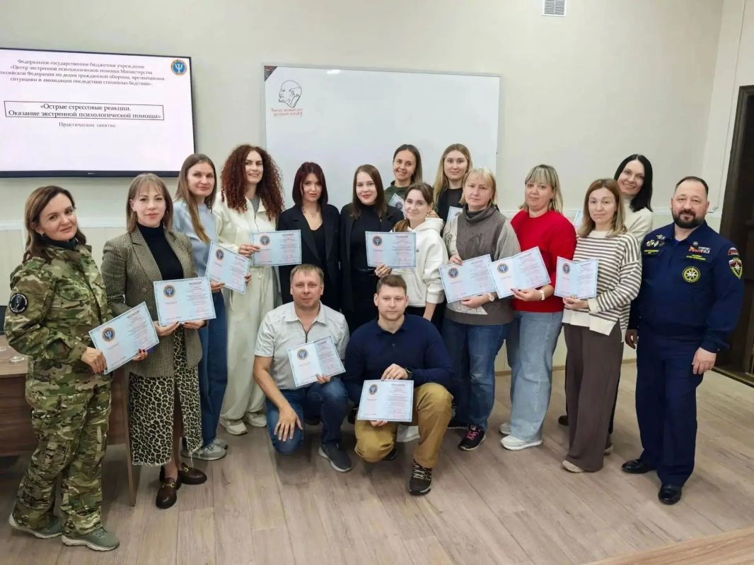 На базе центра «Воин» в Губкине подошло к завершению обучение белгородских волонтёров-психологов На базе центра «Воин» в Губкине подошло к завершению обучение белгородских волонтёров-психологов